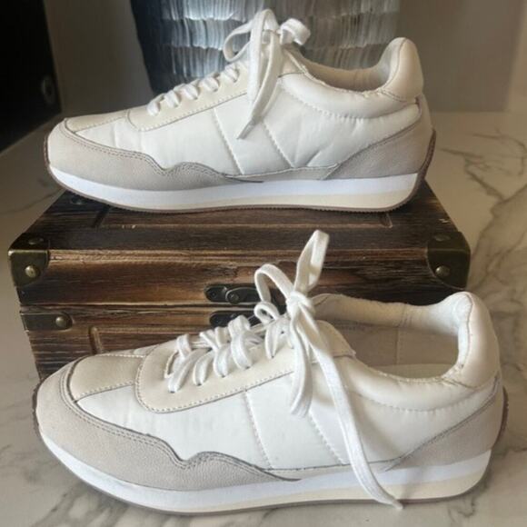 Madewell League Sneakers in Washed Nubuck - Picture 4 of 7